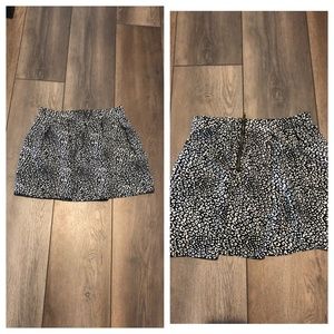 Aeropostale Black and White Mini Skirt - Size M